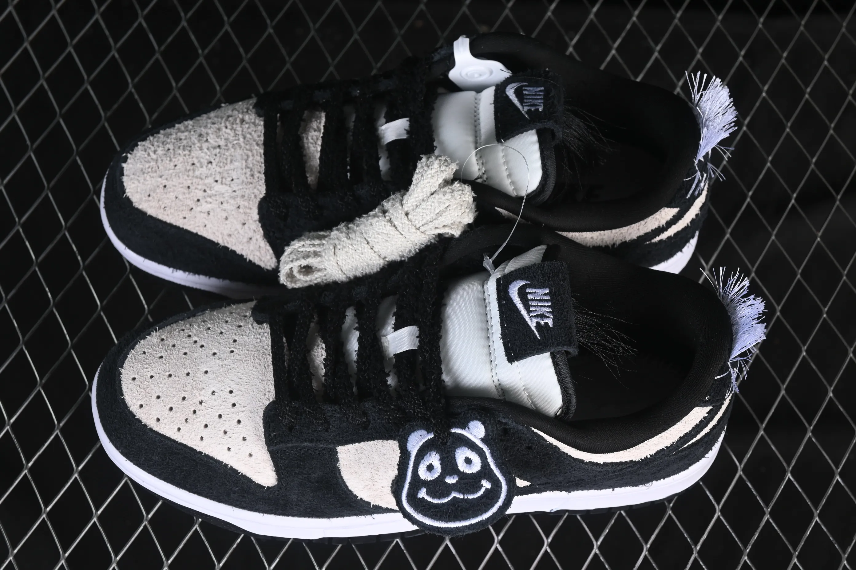 All categories Nk SB Dunk Series Nk SB Dunk Low low-top sneakers Nike Dunk Low "Panda" black and white panda low-top casual sneakers IB2990-100